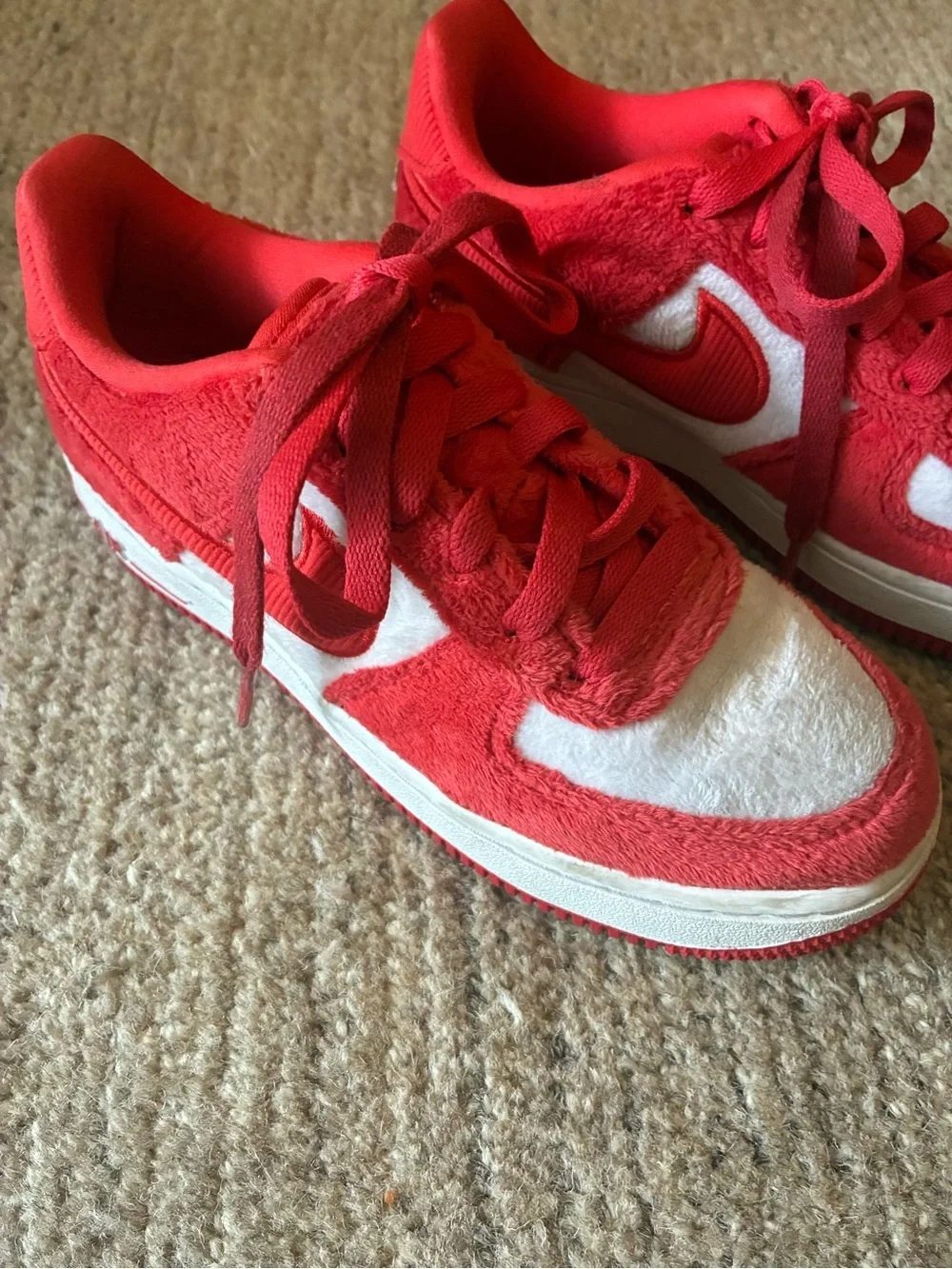 Nike Air Force 1 Low Valentine's Day Fleece 2024 Kids Size 4Y